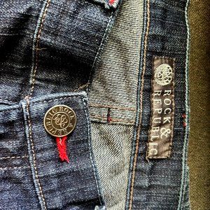 Rock and Republic - New W/O tags size 27 flare jeans